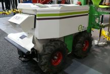 Robot pielący do upraw pod osłonami i szkółek