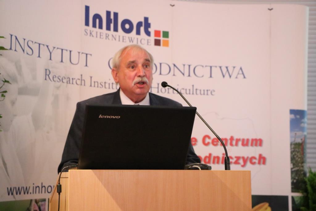Dr hab. Czesław Ślusarski