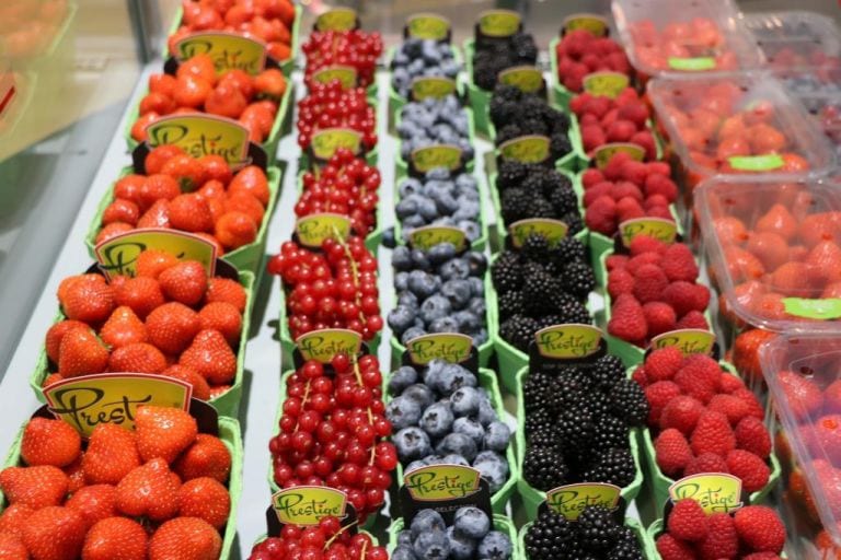 Polacy nie wiedzą ile powinni spożywać owoców i warzyw