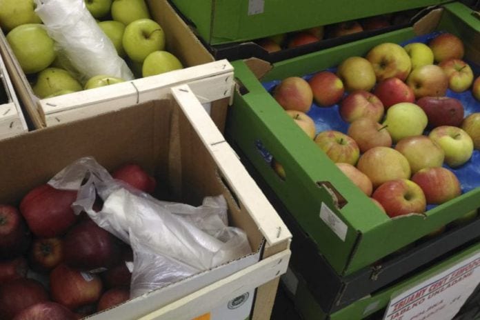 jabłka w supermarketach