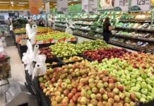 Wzrost sprzedaży owoców i warzyw online w supermarketach