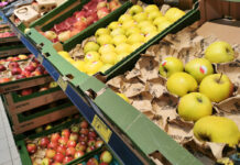 Biedronka: Ile kosztują jabłka bez podatku VAT