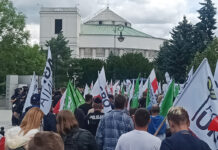 Protest w Warszawie. Rolnicy walczą z niekontrolowanym importem