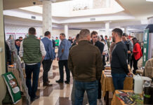 Konferencja „Praktycznie o truskawkach…” w okolicach Czerwińska nad Wisłą